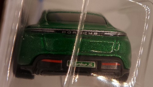 Hot Wheels Porsche Taycan Turbo S Factory Fresh 4/5 2023 149/250 HKJ31-N521 - Imagen 5 de 8
