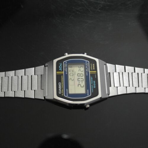 VINTAGE CASIO W-30 MODULE {152} 1983 Men's Watch Original Bracelet - Picture 4 of 14