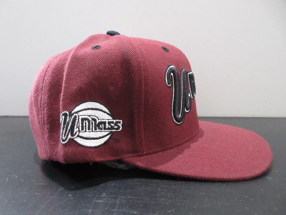 VINTAGE UMass Minutemen Hat Cap Snap Back Red Black College Basketball Mens 90s - Image 4 of 4
