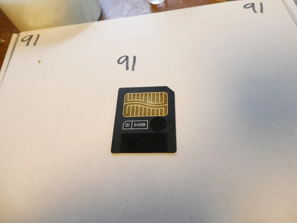 64MB Sandisk ID Smart Media Card - Fujifilm Olympus Camera, Korg Yamaha Roland  - Image 2 of 2