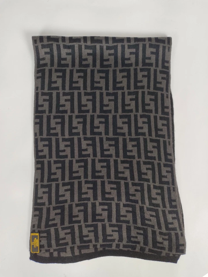 Lenços de inverno de lã cinza/preto estampados vintage genuíno FENDI - Imagem 3 de 4