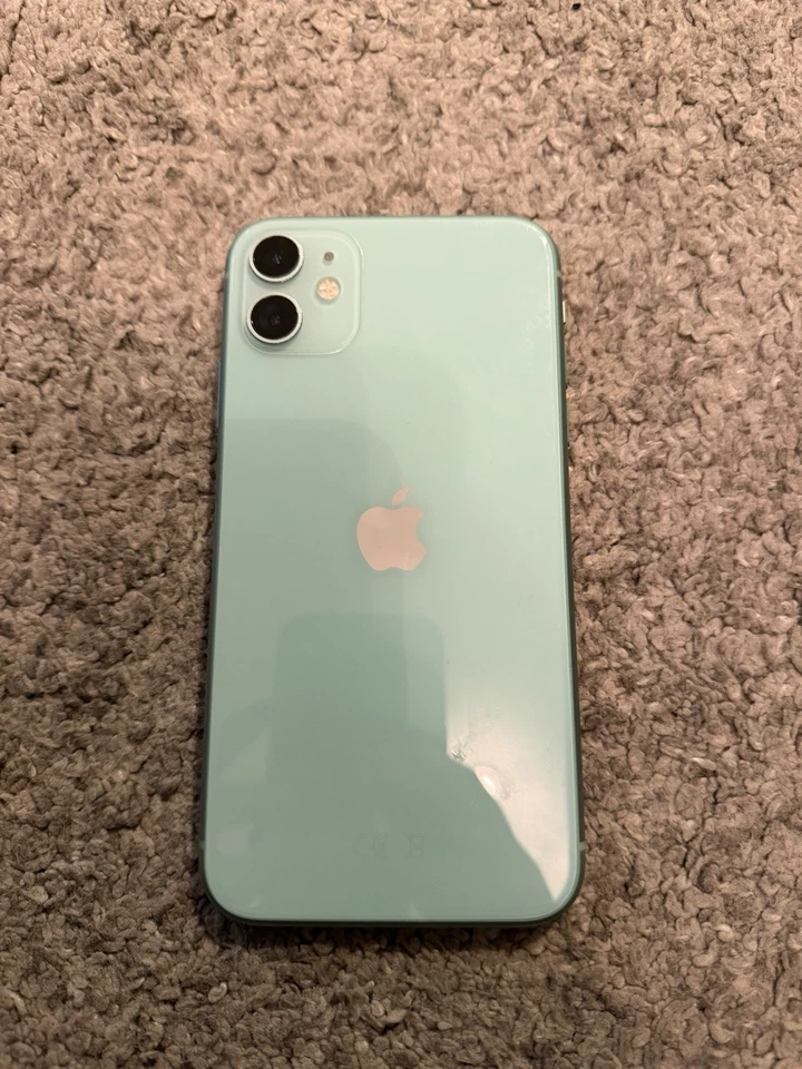 Apple iPhone 11 - 64GB - Green (Unlocked) A2221 (CDMA + GSM) - Image 2 of 4