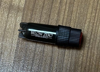 Below Zero Swiss Science Tightening Powder Serum  