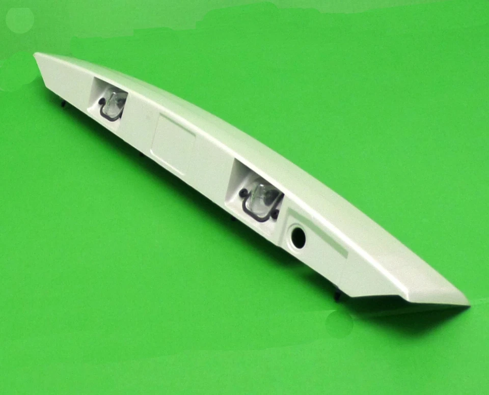 2009-2014 GMC Yukon Factory Rear Hatch Liftgate White Diamond no Window Switch - Image 2 of 4