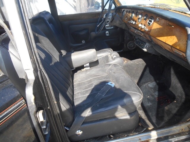 ROLLS ROYCE CORNICHE SHADOW WRAITH BENTLEY BEZEL. HUGE SHADOW WRAITH INVENTORY
