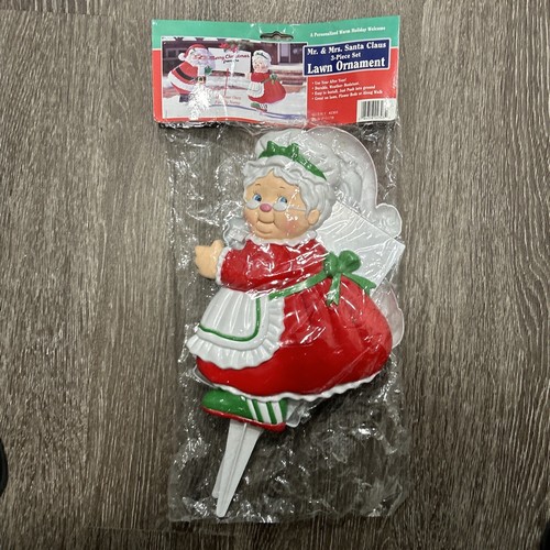 Pali in plastica cortile di Natale vintage Babbo Natale signora Claus con targhetta con nome nuovo - Foto 5 di 9