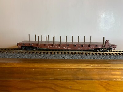 Athearn #????  Santa Fe 50' Flat Car #93302 Built-up w/Kadees & Metal Whls 1:87