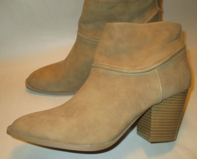Qupid Tan Faux Suede Women 8.5 Firm Cushion Insole 3'' Chunk Heel Zip Ankle Boots