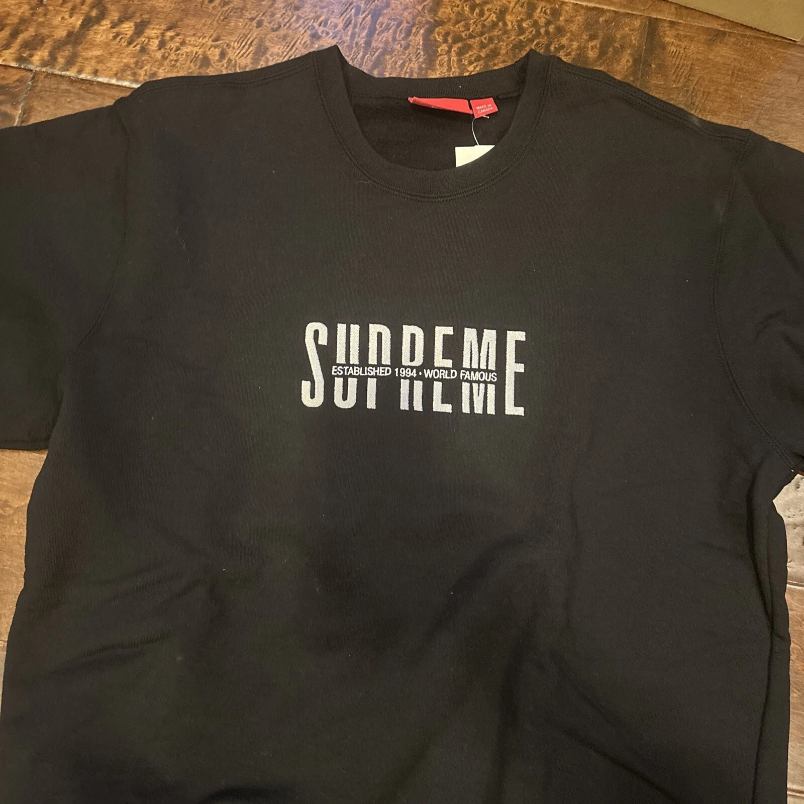 Sweat col rond noir extra large FW18 taille XL Supreme World Famous neuf