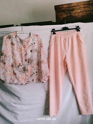 Pantaloni E Camicetta Donna - Foto 8 di 10