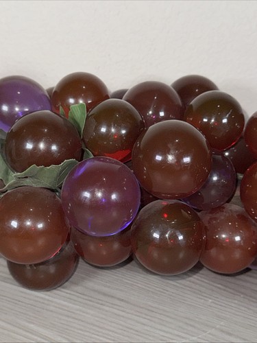 Vintage Lucite Purple Grapes Cluster on Driftwood Large 20" Long MCM 1960's - Picture 3 of 16