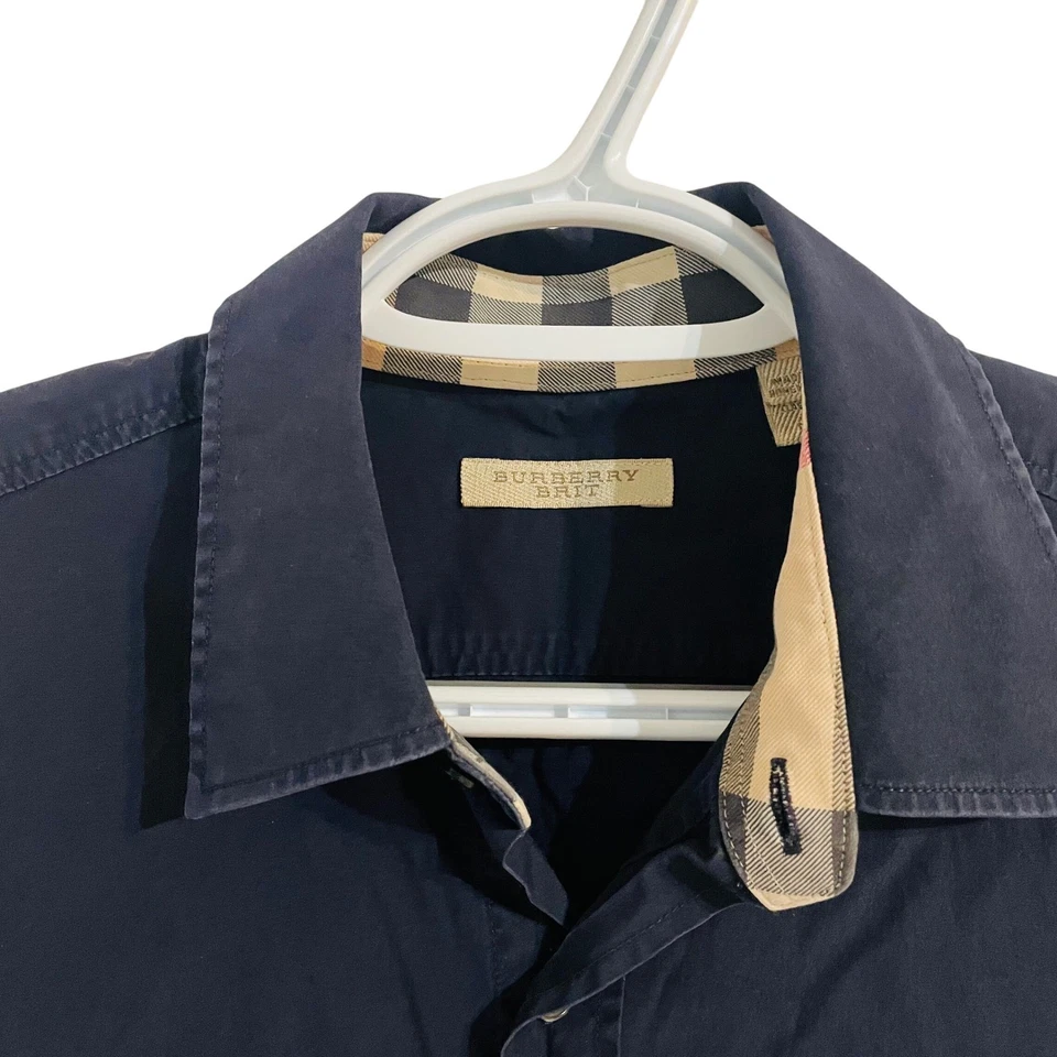 EUC Burberry Brit мужчин Med темно-синий LS рубашка на пуговицах классический Nova чек Flip манжеты - Изображение 2 из 4