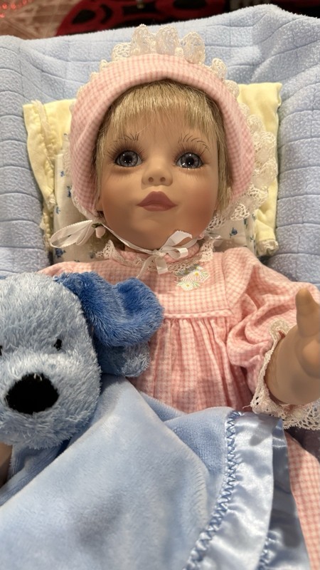 Virginia Ehrlich Turner Doll 1997 SIGNED Vinyl & Cloth, 20” L.E