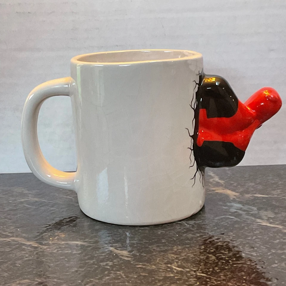 Lot of 2 – Deadpool and Star Wars Sculpted Mugs - Image 3 of 4