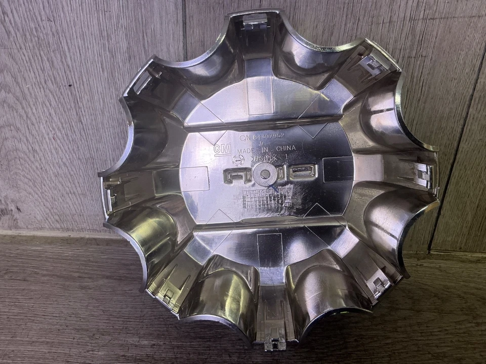 # 20 21 22 23 GMC Sierra Denali 2500 3500 HD tapa central cromada OEM 84307952 Foto 4 de 4