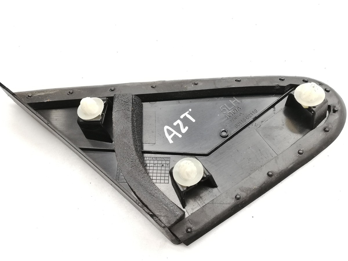 TOYOTA AURIS E18 Other Trim Parts 60118-02110 1.8 Petrol