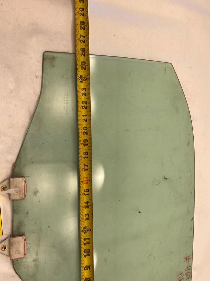 ACURA RL 1996-2004 sedán puerta trasera ventana de vidrio 4 puertas lado derecho del pasajero Foto 4 de 4