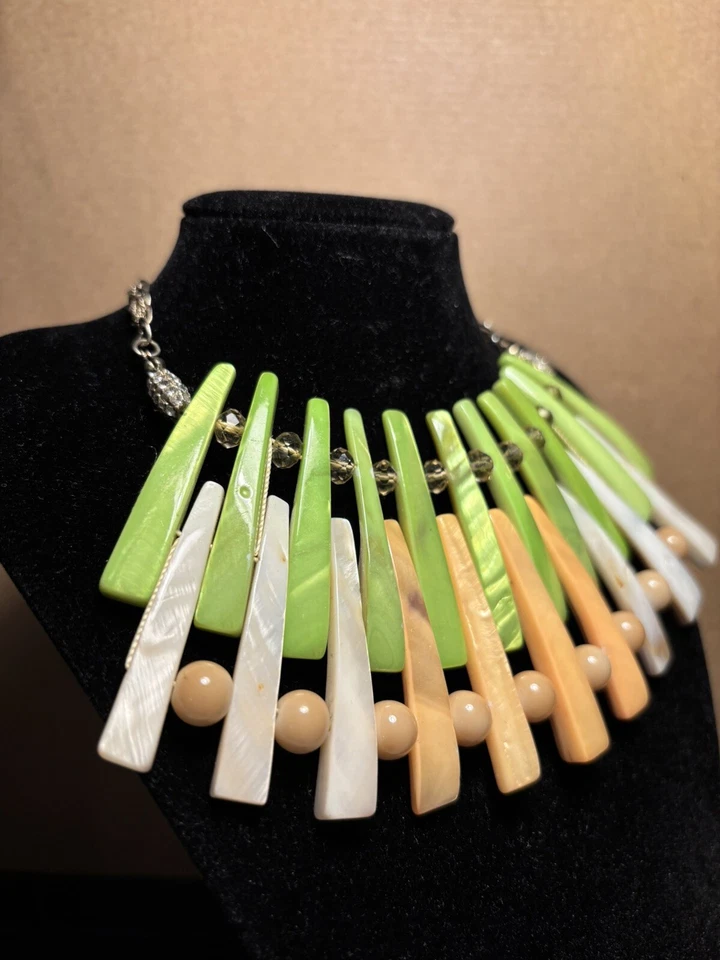 Collar Anthropologie Sea Splinters retirado Foto 3 de 4