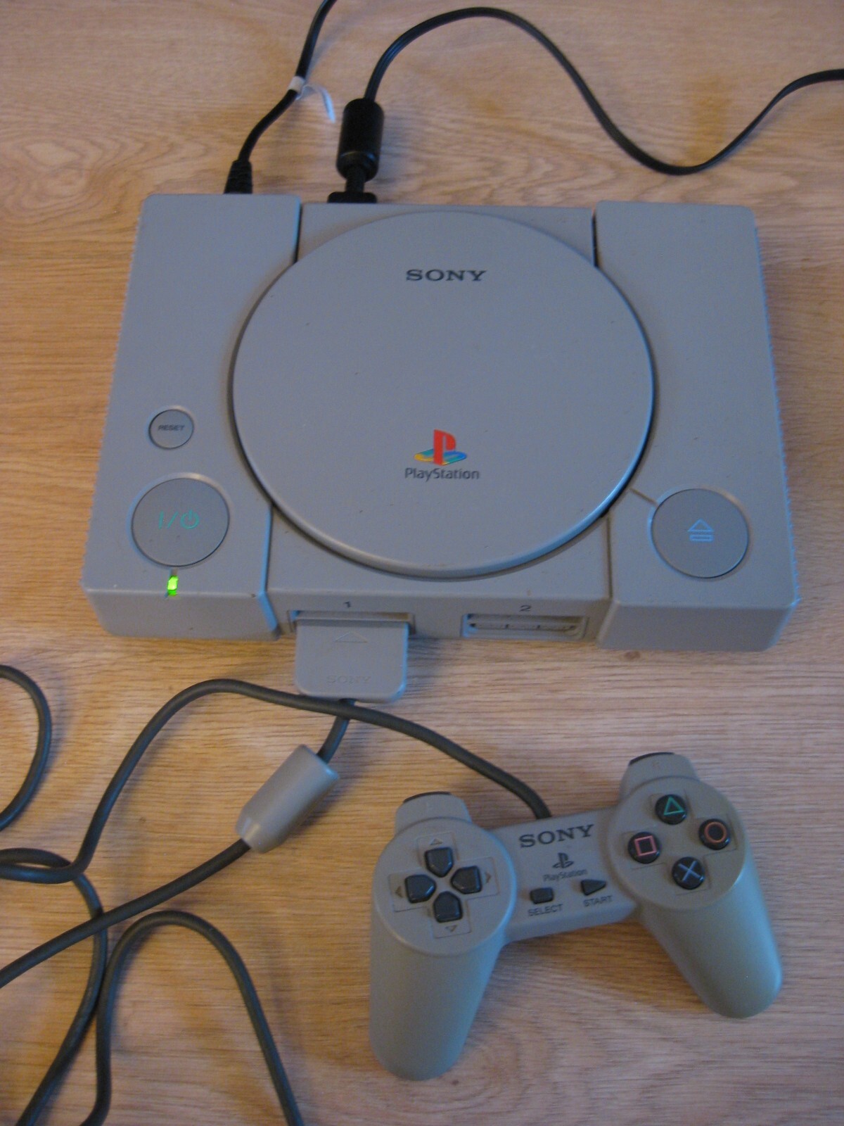 Console Sony PlayStation 1 PS1 Modèle 7502 – Occasion – PAL – Gris