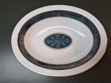 ROYAL DOULTON CARLYLE 10 3/4" OVAL VEGETABLE SERVING BOWL Excellent