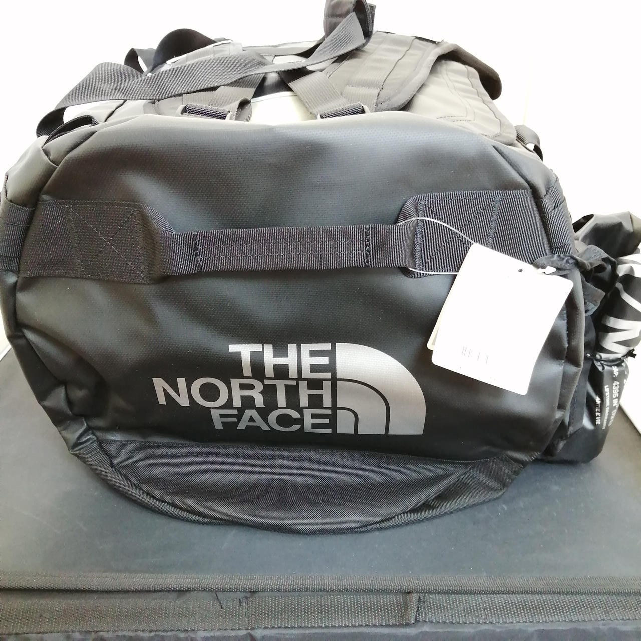 The North Face Base Camp Duffel M Outdoor Gear Bag NM08109