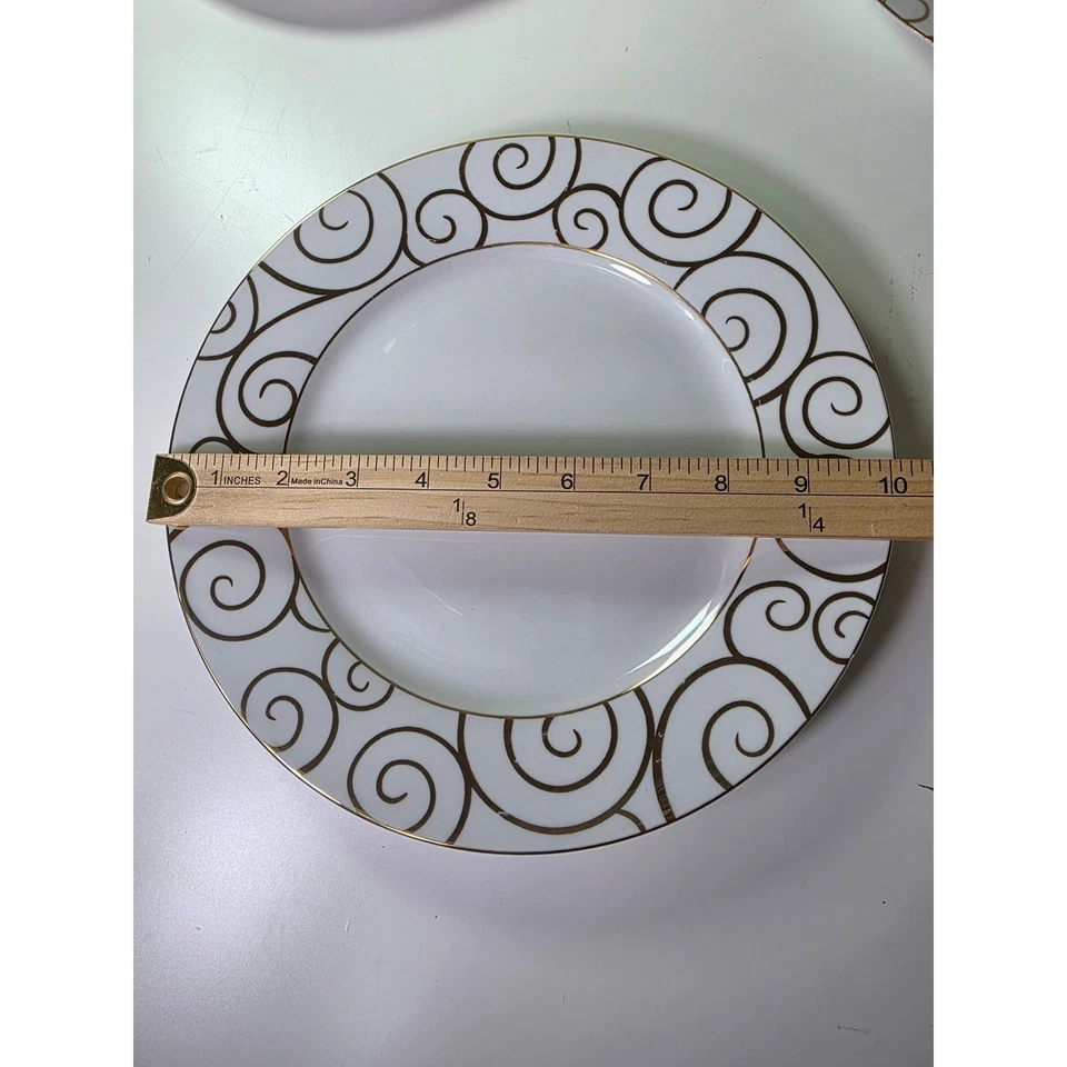 Juego de 4 Platos de Cena PIER 1 IMPORTS Blanco con Remolino Dorado Porcelana 10" Foto 3 de 4