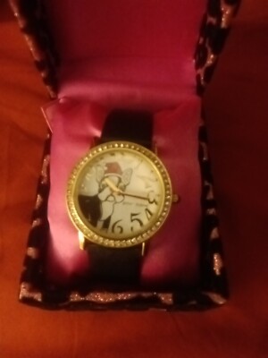 Betsey Johnson Women display picture 1