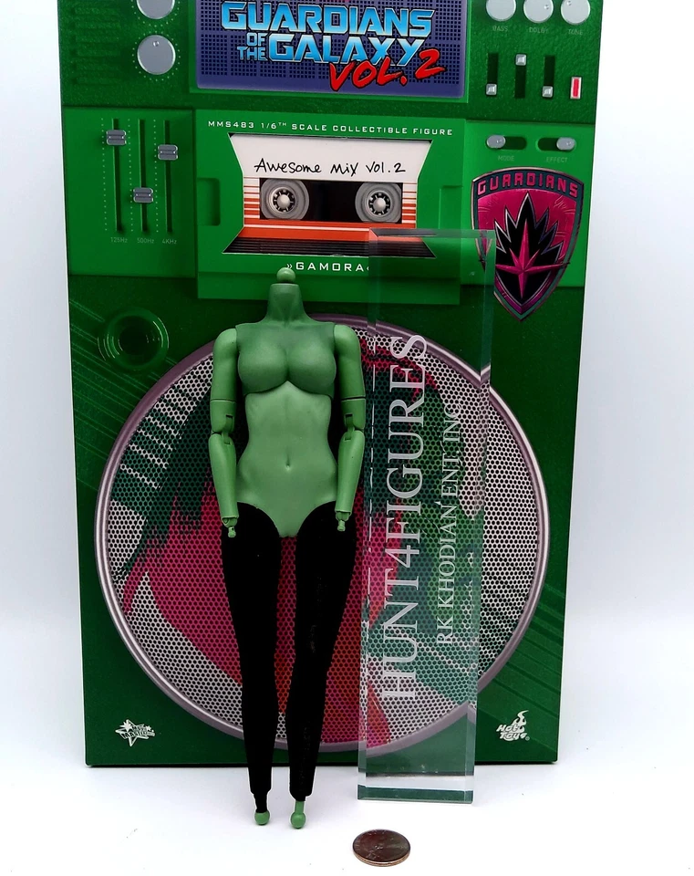 Figura de acción Hot Toys MMS483 Gamora GOTG Marvel Avengers 1/6 solo cuerpo desnudo  Foto 2 de 4