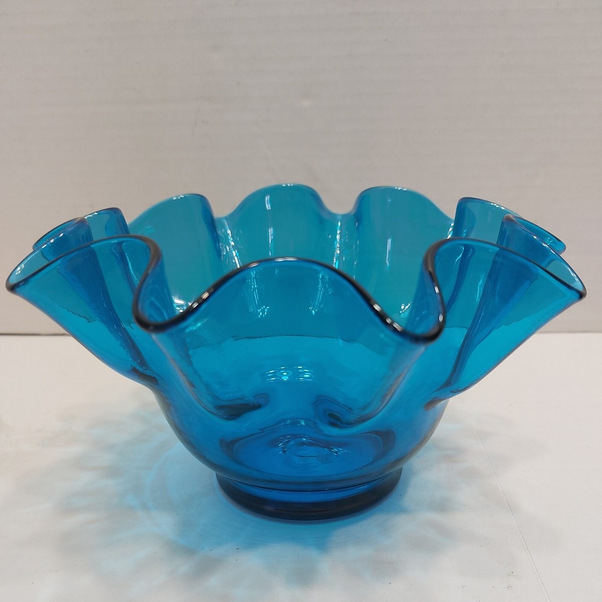 Vtg Blenko Handcraft Blue Art Glass Bowl Ruffled Pinched Edge MCM