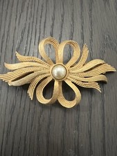 Vintage Kirks Folly Goldtone Ribbon Bow Pearl Barrette Hair Clip-Made In France