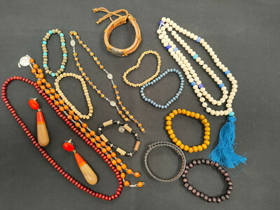 Lot De Bijoux Vintage - Colliers Et Bracelets Occasion, Style Rétro Et Unique