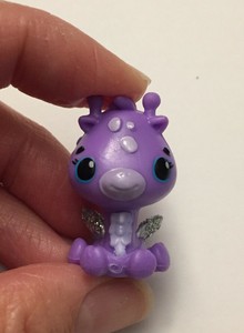 hatchimals giraffe