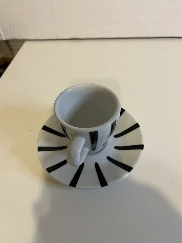 Juego de 6 tazas y platillos Bodum Paula Black White Espresso Demitasse 2 oz 2,25" Foto 4 de 4