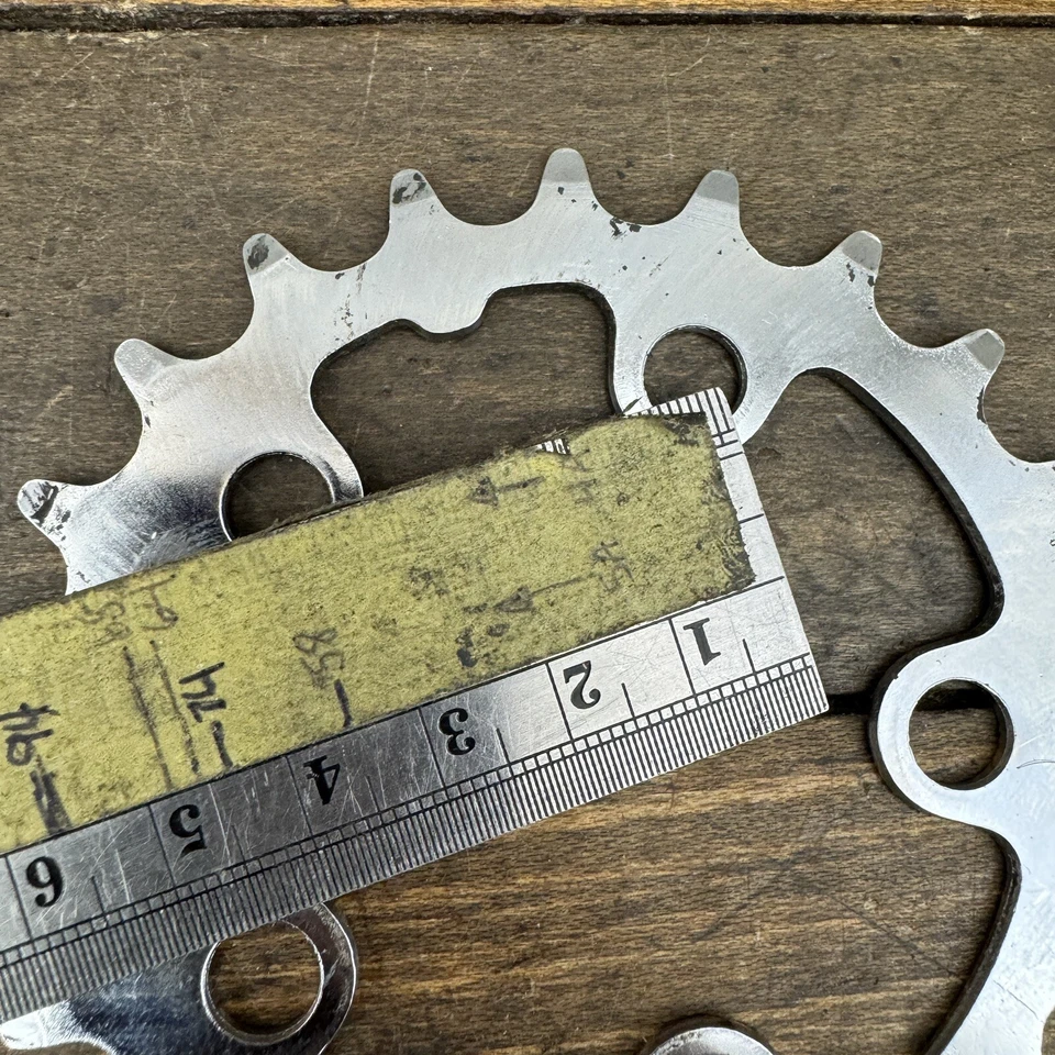 Винтажная передняя звездочка Shimano 22 зуба 22t 58 BCD J-22 J22 Deore SG хром бабушка A8 - Изображение 4 из 4