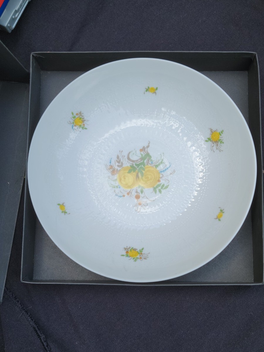 Bjorn Wiinblad Romanze Yellow Bowl from the Studio Linie of