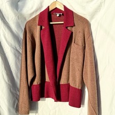 St. John by Marie Gray Red and Tan Knit Cardigan VINTAGE 1970's/80's