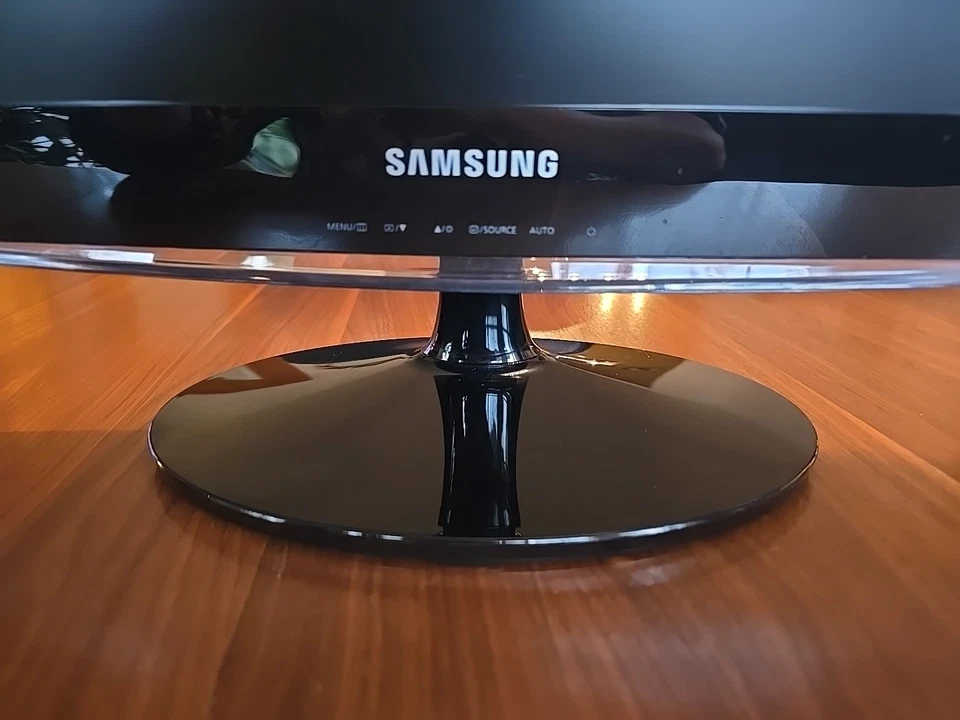 Samsung SyncMaster B2430 Monitor schwarz 24Zoll TOP-ZUSTAND  - Bild 2 von 4