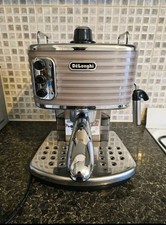 Delonghi coffee machine / maker with hot milk frothing arm ECZ351