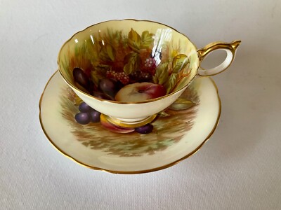 Vintage Aynsley ORCHARD FRUIT Cup & Saucer hp Sgd D Jones C851 England