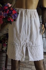 très beau jupon broderie anglaise ajourée  vintage  unterkleid full slip REF1501