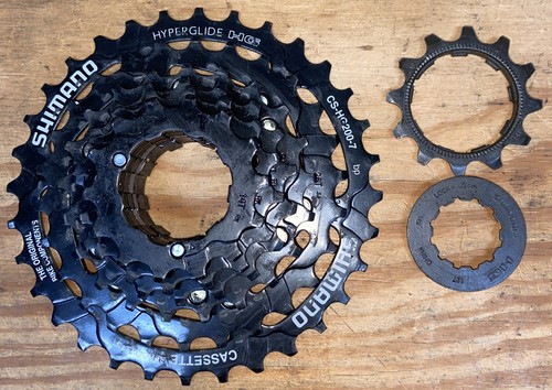 Cassette Shimano 7 velocidades negro 12-32 - Imagen 2 de 4