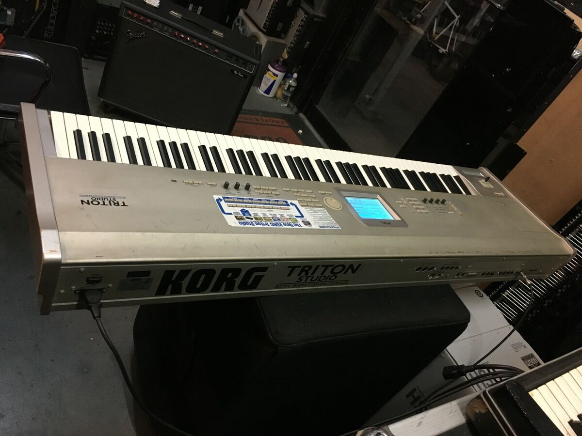 Korg Triton Studio 88 key fully weight Workstation keyboard Korg Triton Studio 88 key fully weight Workstation keyboard