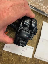 Right Handlebar Switch Housing Assy Road King Touring FLH Street Road Glide OEM