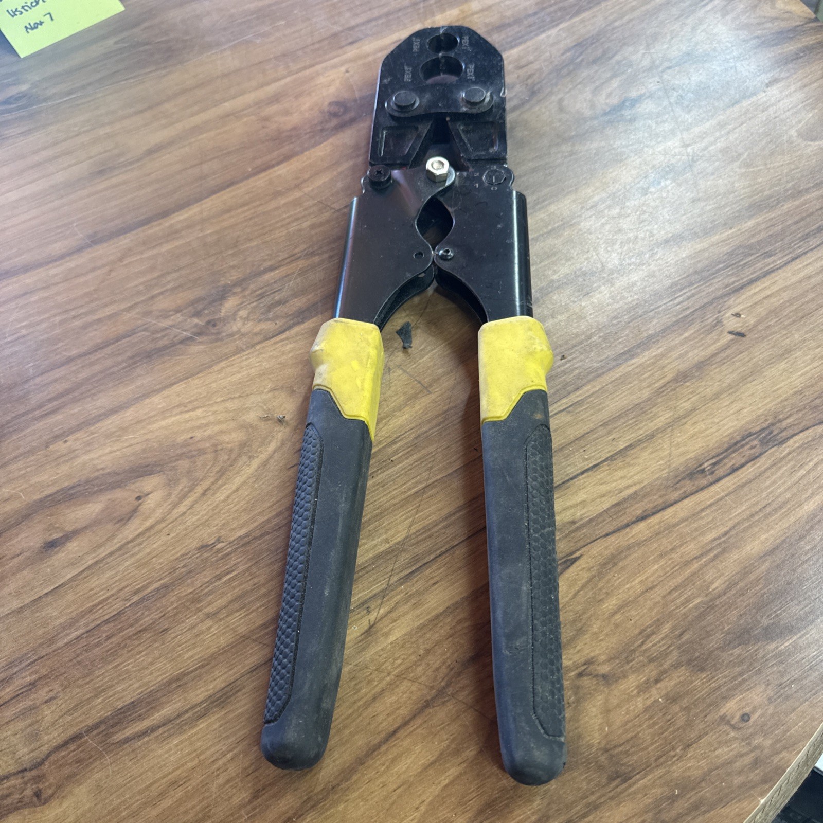 Apollo PEX Crimping Tool for 1/2 in, 3/4 in