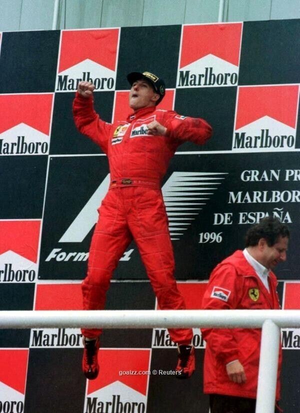 Figure 1/43 Michael Schumacher 7 Times World Champion F1 +