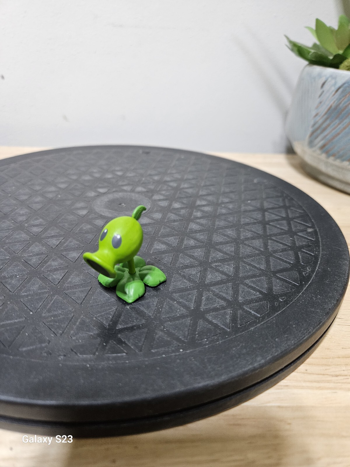 Plants Vs Zombies Peashooter Figure 1 Inch Pea Shooter Ziploan Blog