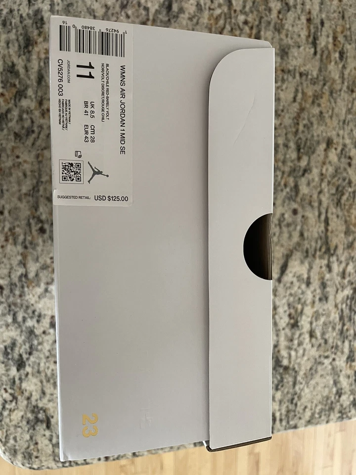 Zapatos Air Jordan 1 Mid SE Negros Apenas Voltios Raros para Mujer Talla 11 W/ 9.5 Hombres Foto 4 de 4