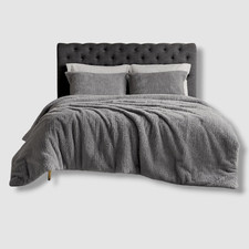 Royal Luxe Gray Faux Fur to Mink Reversible 3 Piece Comforter Set-Full/Queen