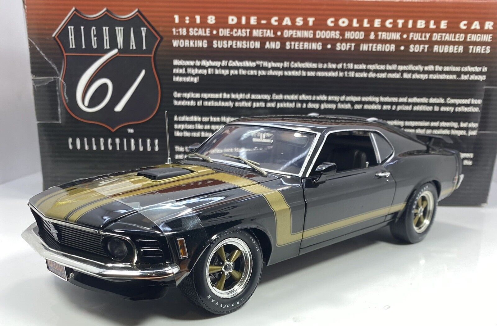 Highway 61 1/18 Scale FORD MUSTANG BOSS”Black & Gold”VERY VERY RARE