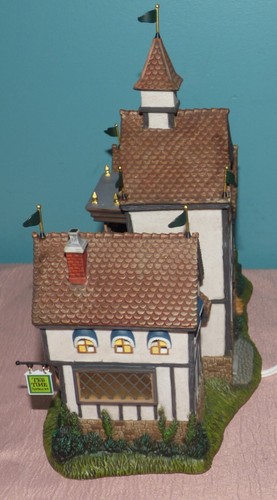Department 56 Christmas Village Burwickglen Golf Clubhouse #56.58477 - Picture 10 of 12